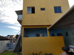Aluga-se casa em Nova Carapina I